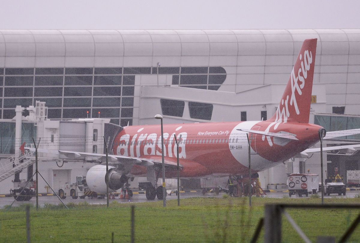 After more than a year of operations at new budget airline terminal klia2, low-cost carrier AirAsia filed a letter of demand against airport operator Malaysia Airports Holdings Berhad (MAHB) seeking RM409 million for losses and damages. The Malaysian Insider file pic, August 21, 2015.