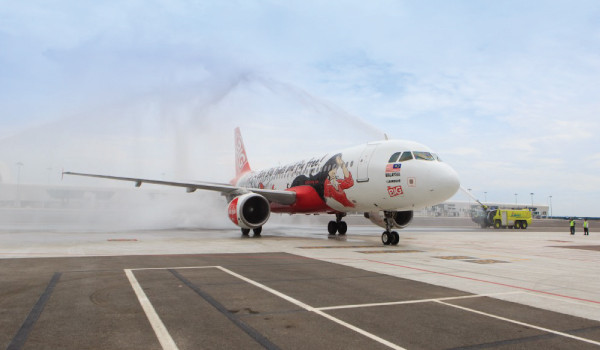 AirAsia first flight AK 539, from Ho Chi Minh City to Kuala Lumpur, touched down in klia2 at 3.40pm today