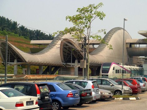 Parking bays near the Salak Tinggi ERL station