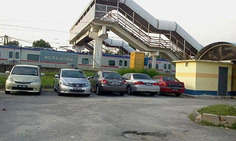 Kampung Raja Uda KTM Komuter station