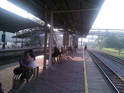 Setia Jaya KTM Komuter station