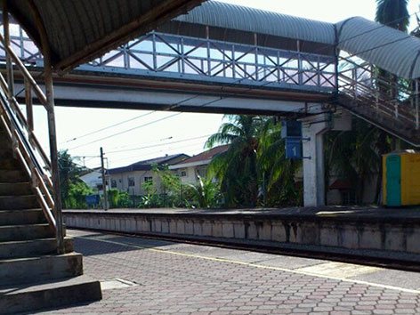 Teluk Gadong KTM Komuter station