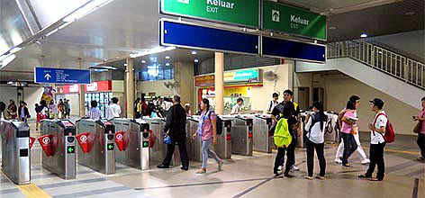 Plaza Rakyat LRT Station