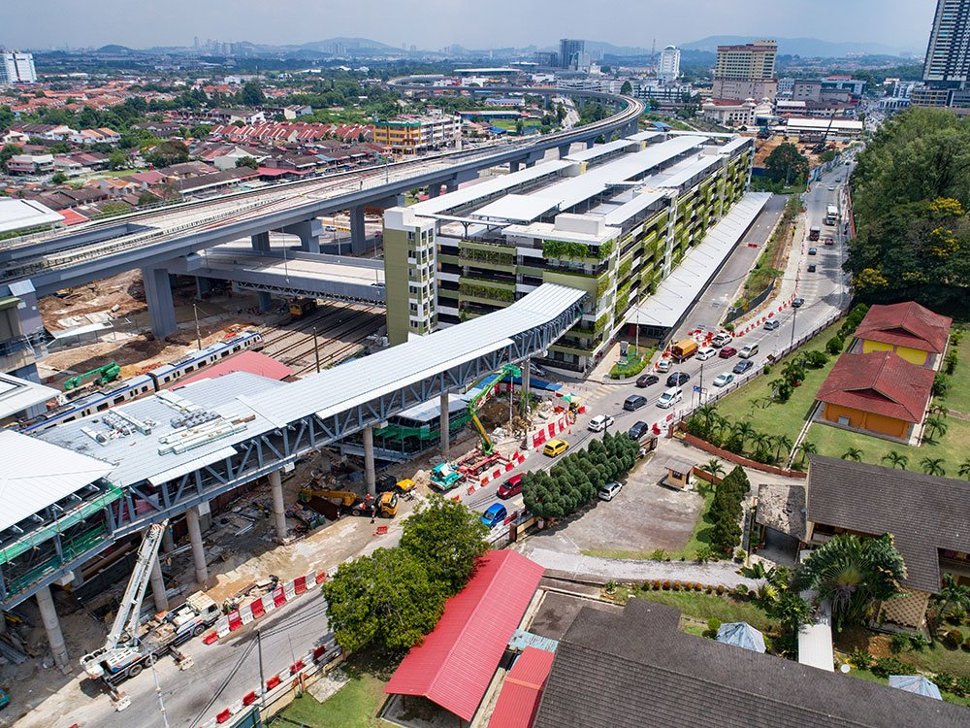 Aerial view of the pedestrian access to the multi-storey park and ride building from the Kajang Station