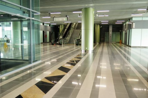 Concourse level at Kwasa Damansara station