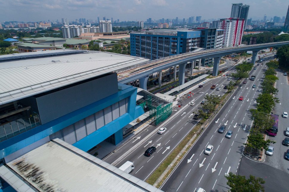 Park and ride facility at Taman Midah station