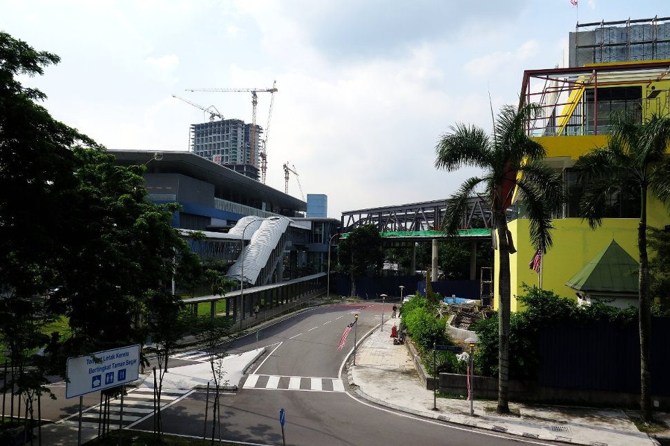 Cheras Leisure mall near the Taman Mutiara station
