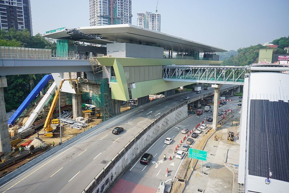 View of the Pusat Bandar Damansara Station which is almost completed. (Mar 2016)