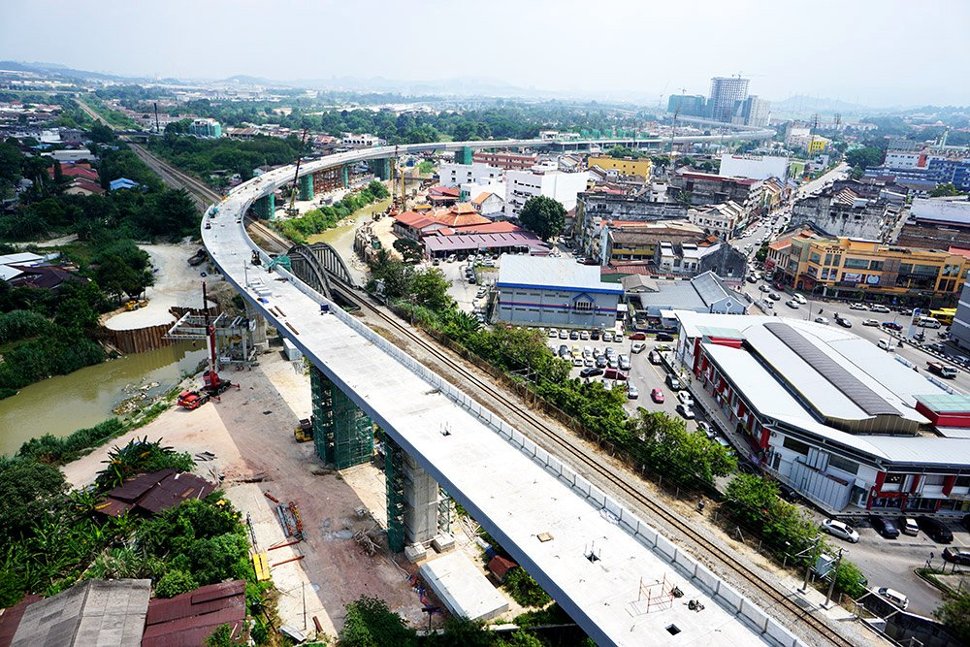 View of the MRT guideway skirting Kajang town centre. Jul 2015