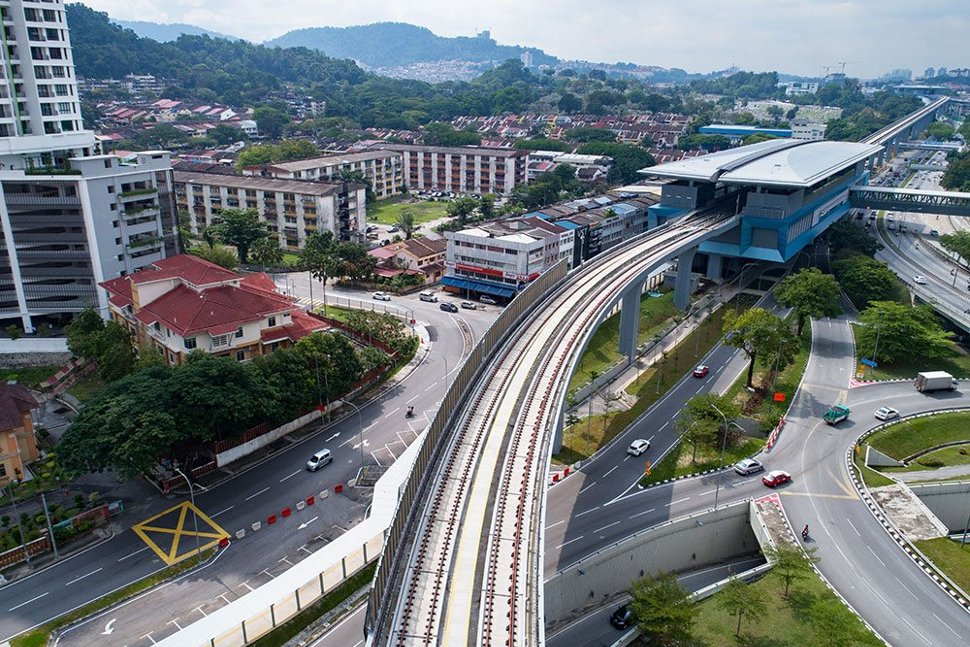 Aerial view of the completed Taman Pertama MRT Station. (Apr 2017)