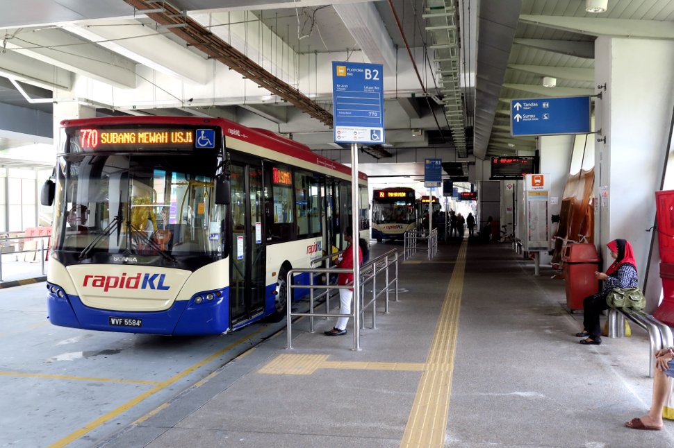 Bus hub at the ground level