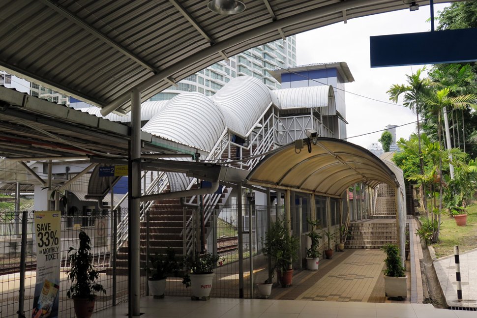 Covered walkway to the station