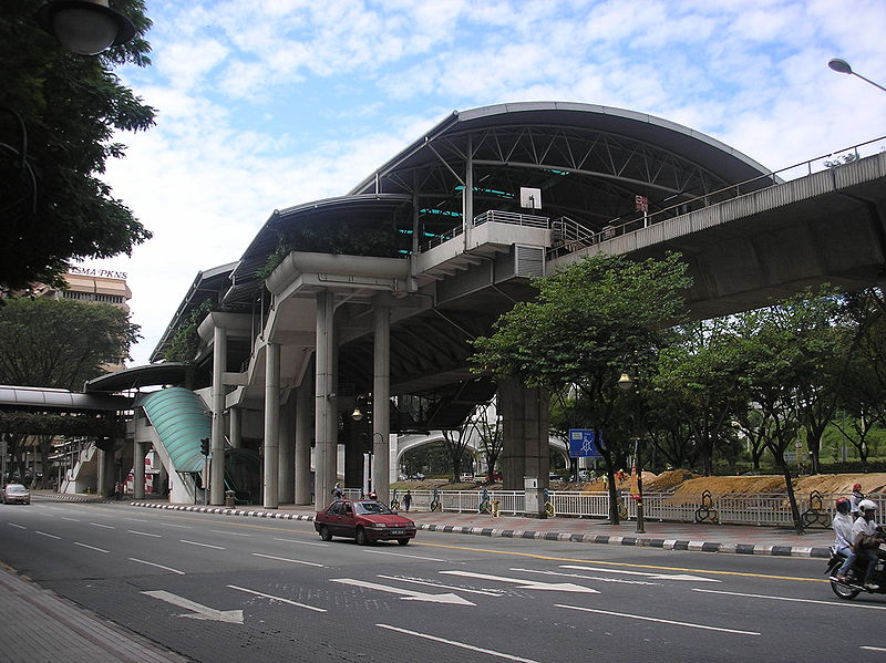 Bandaraya LRT Station, close proximity to shopping complexes, Kuala
