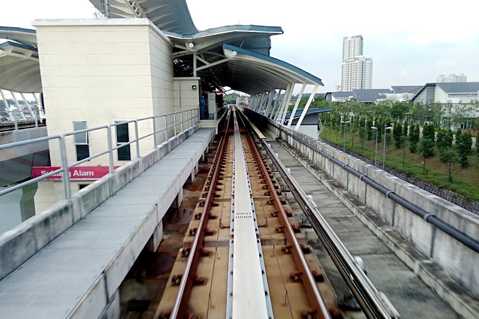 Subang Alam LRT station