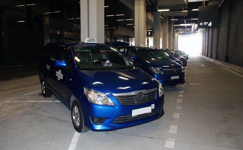 Premier taxis waiting at Transportation Hub