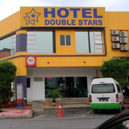 Hotel Double Stars Sepang just 15-min drive from KLIA / klia2