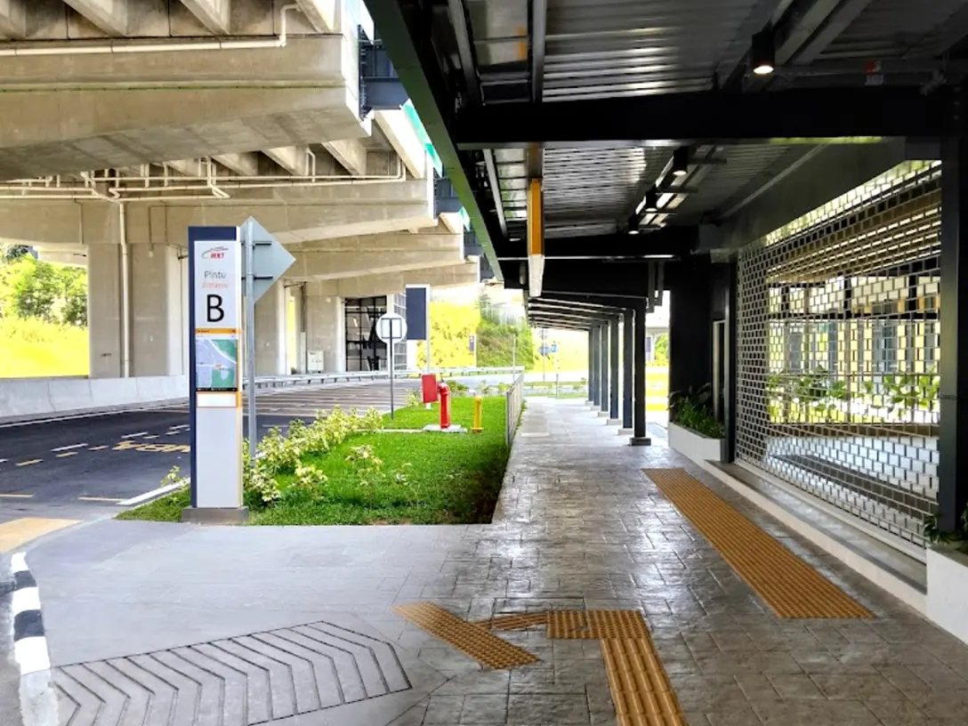 Entrance B of the 16 Sierra MRT station