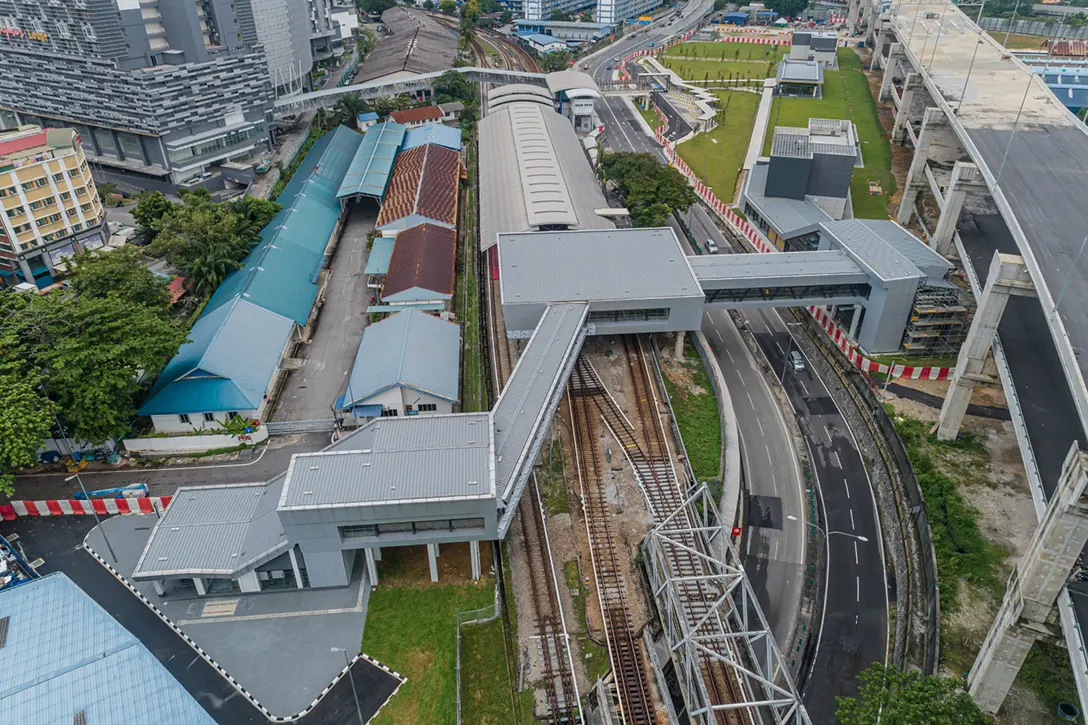 Aerial view of the Chan Sow Lin MRT Station showing the connecting bridge to Chan Sow Lin LRT Station.