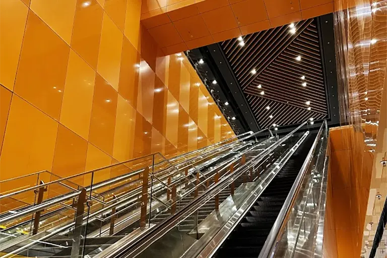 Station design - Conlay MRT station