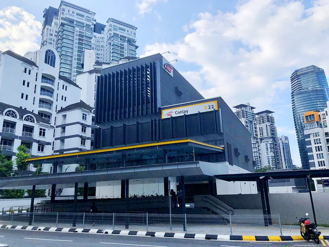 Entrance of Conlay MRT station