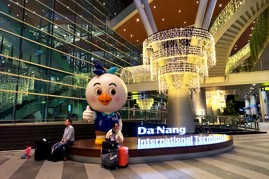 Public concourse at Da Nang International Airport