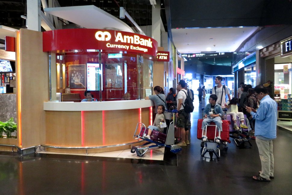Ambank Currency Exchange at level 3 of Gateway@klia2 mall