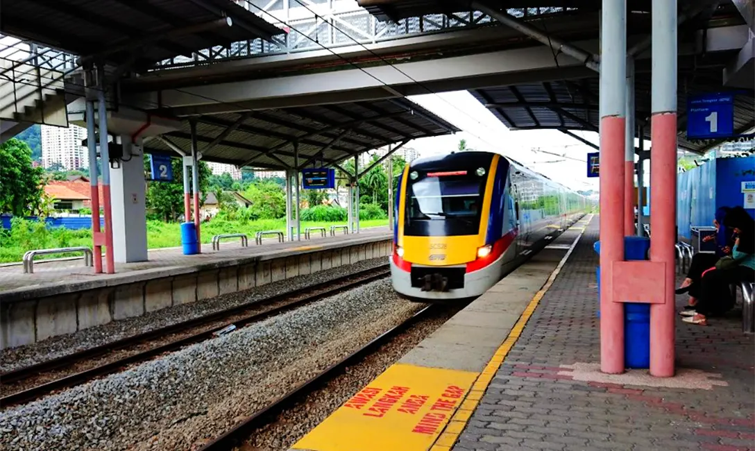 Jalan Templer KTM station