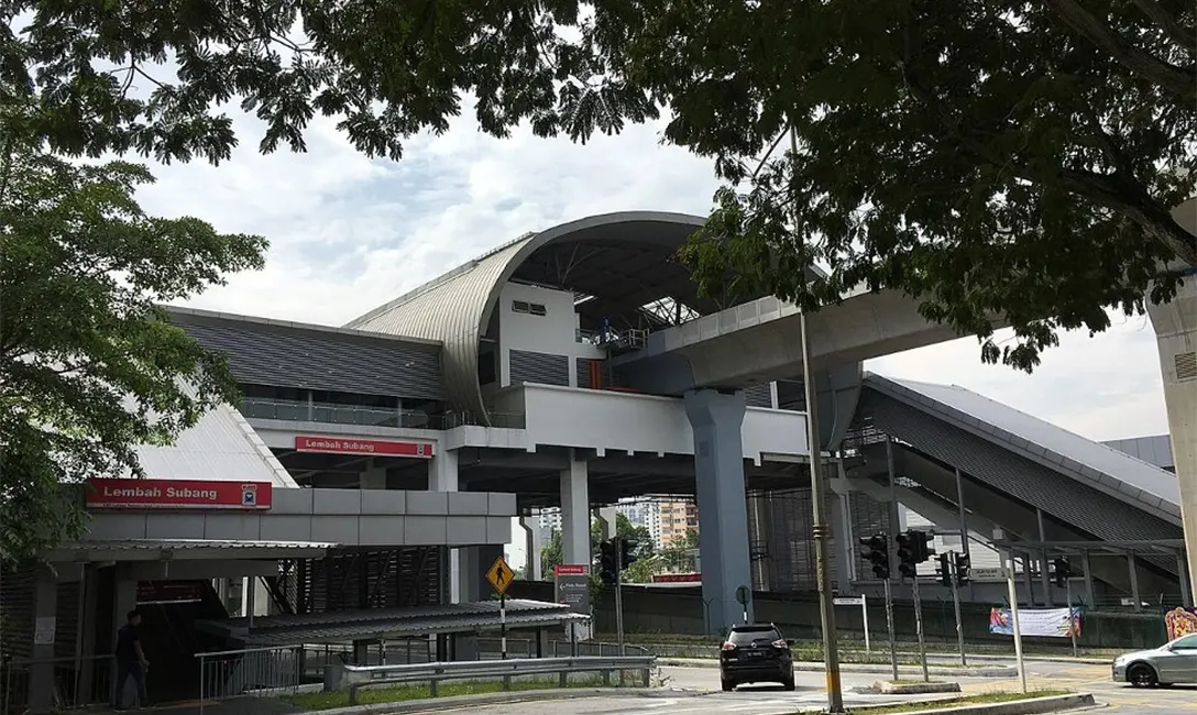 Lembah Subang LRT station
