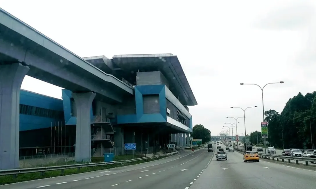 View of the Bukit Dukung MRT station along Lebuhraya Cheras - Kajang E7