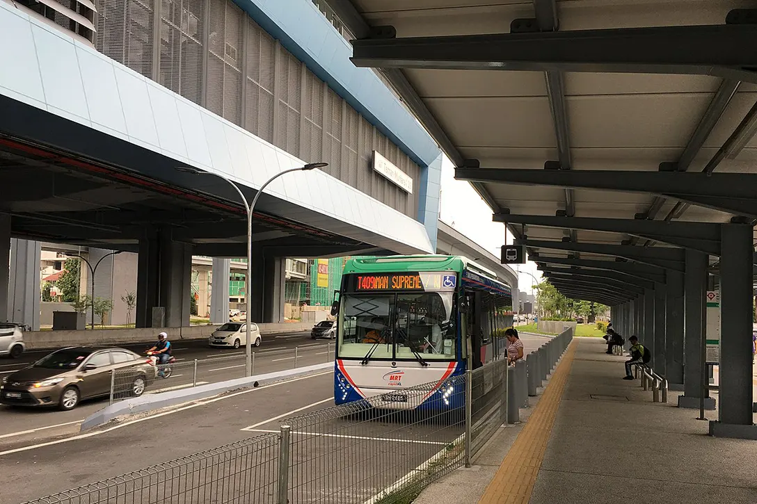 Feeder bus at the Taman Mutiara MRT station