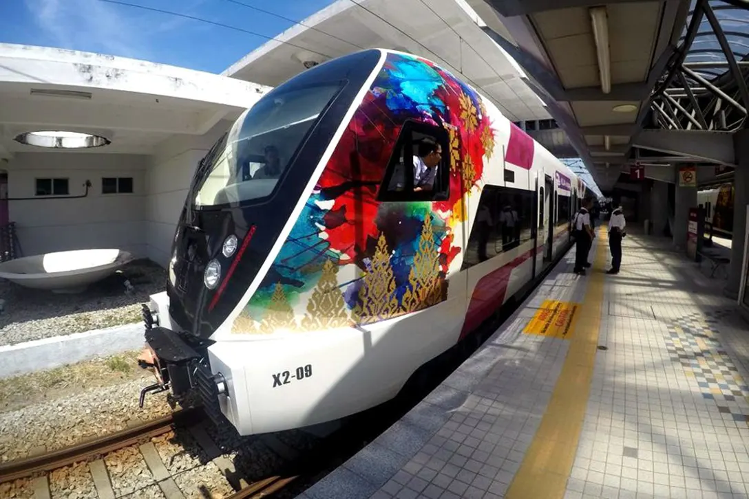 New Siemens Desiro ET 425M EMU for KLIA Transit train service