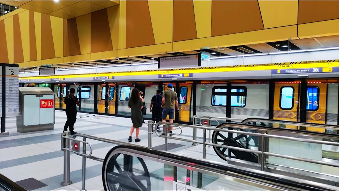 Boarding platform at the Raja Uda MRT station
