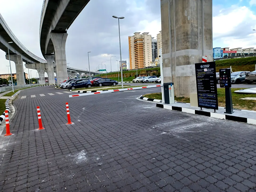 Park and Ride facility at the Serdang Raya Selatan MRT station