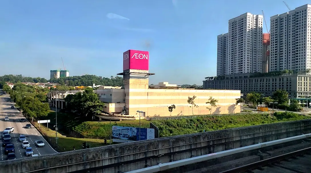 The AEON mall near the Taman Equine MRT station