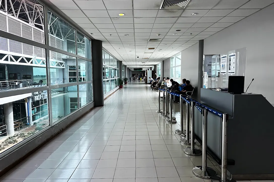 Departure hall