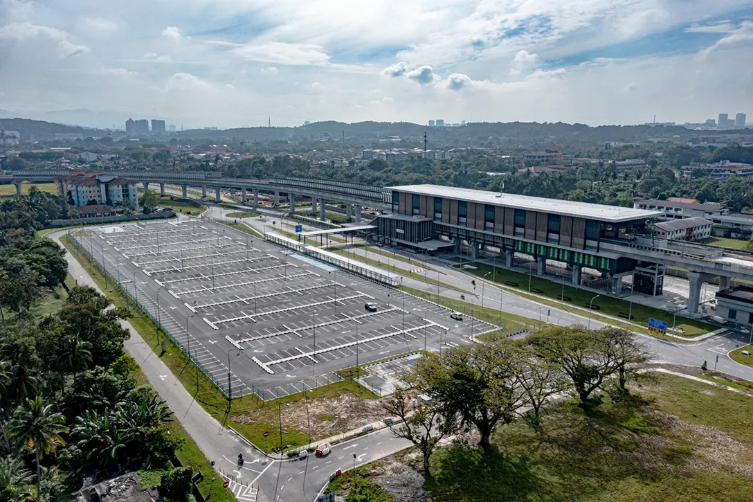 Overview of the at grade park and ride for the UPM MRT Station