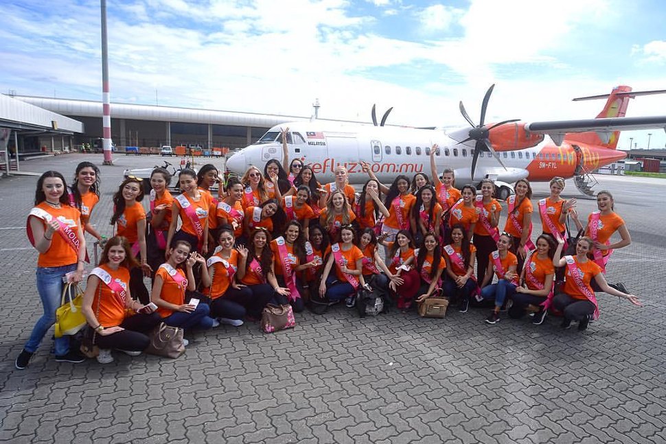 Firefly flight with beautiful delegates from Miss Tourism International at Subang Skypark Terminal