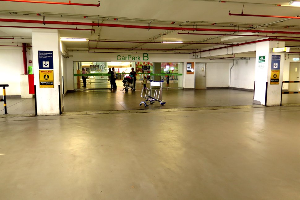 Entrance of Gateway@klia2 mall