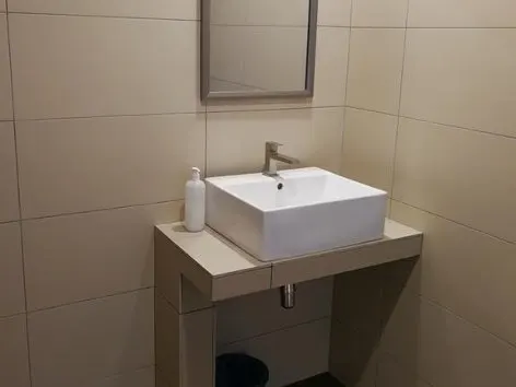 Clean bathroom