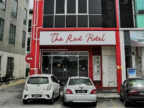 The Red Hotel, Hotel in Puchong