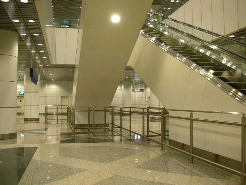 Escalators for inter level floor access