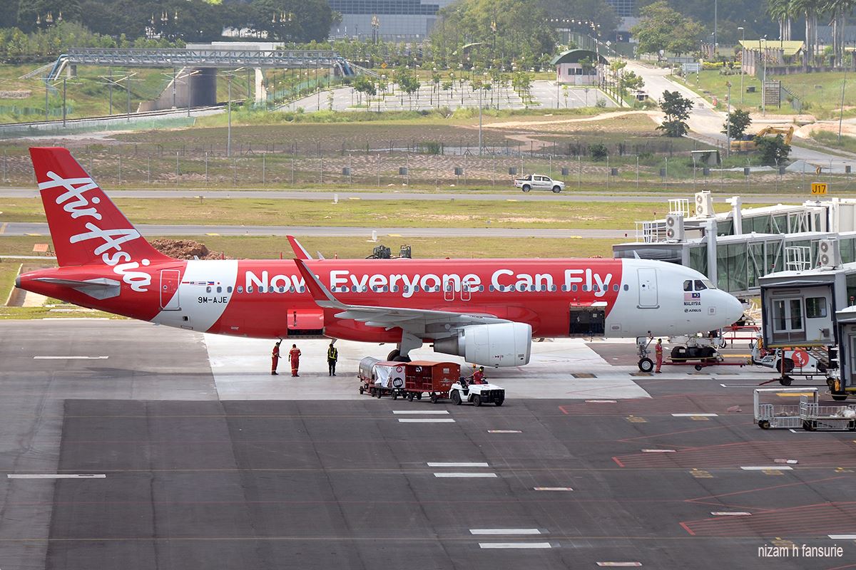 AirAsia's flight, Photo by Nizam Hakim