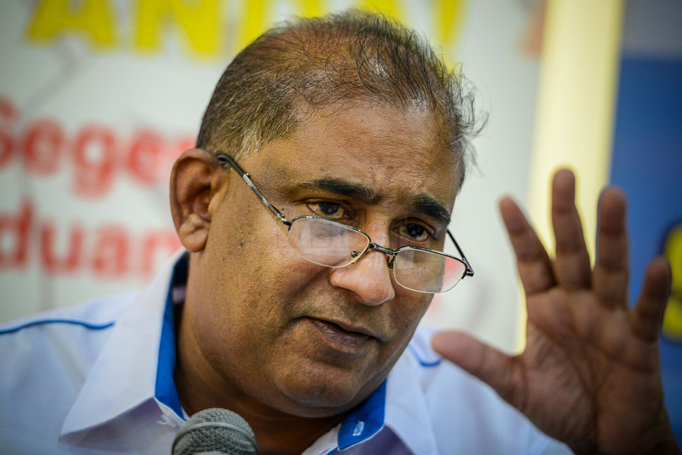Federation of Malaysian Consumers Associations president Datuk N. Marimuthu said if KTMB wanted to increase its fares, then it should also improve the quality of service. ?The Malaysian Insider file pic, November 3, 2015.