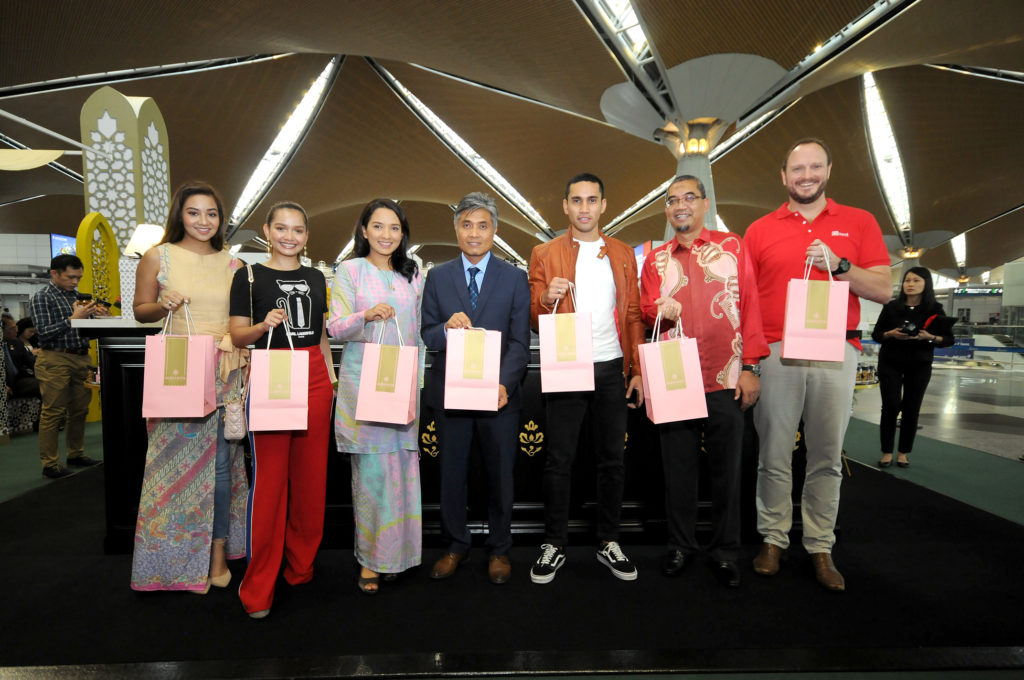 One for the album with celebrities who are promoting the campaign. From left: Naddy Rahman, Azira Shafinaz, Vanida Imran, Mohammad Nazli, Idris Khan, Abdul Rahman and Christopher Tiffin.