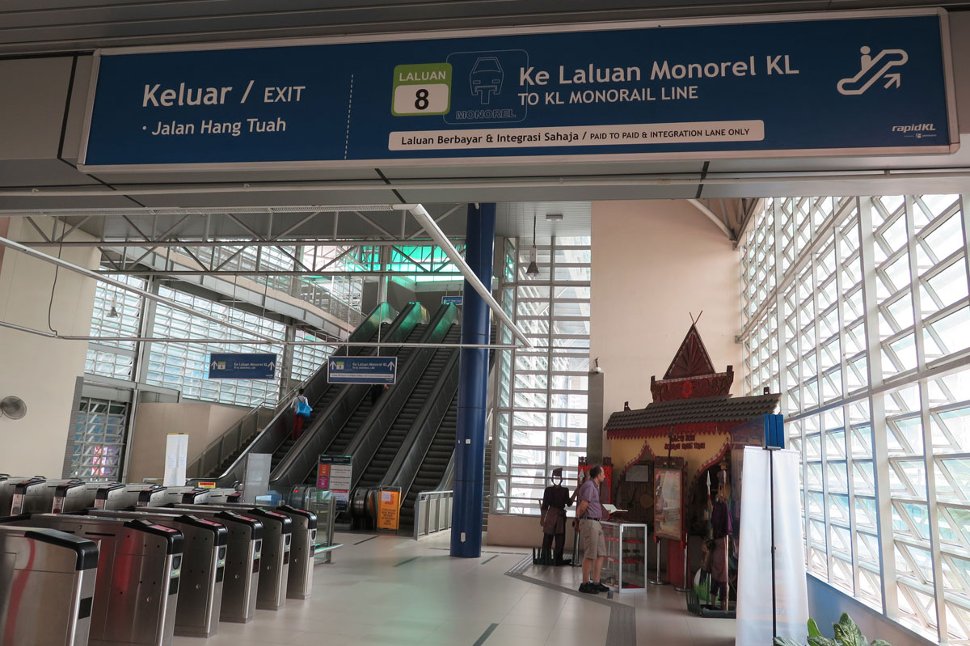 Escalators at Level G to Hang Tuah Monorail station