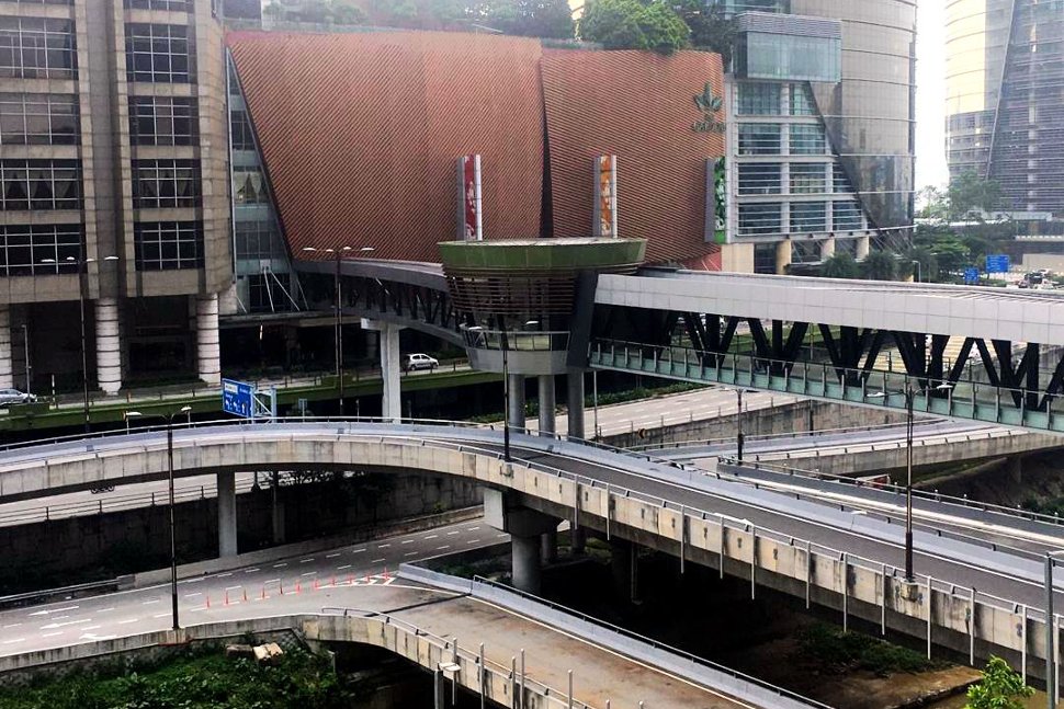 Pedestrian bridge connecting the Abdullah Hukum station and Mid Valley City