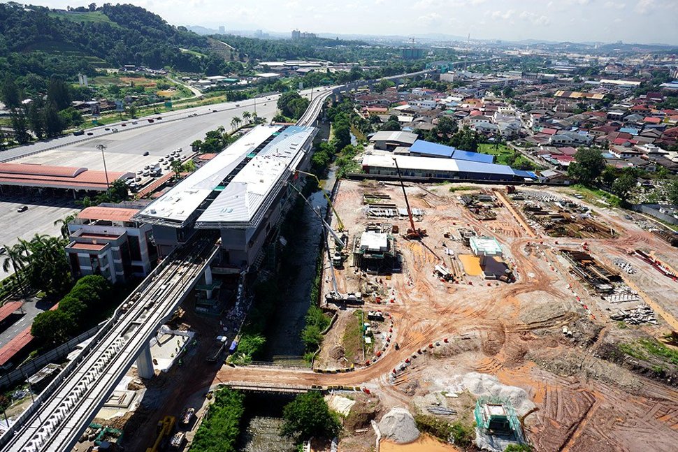 View of the construction of the Bandar Tun Hussein Onn Station. Dec 2015