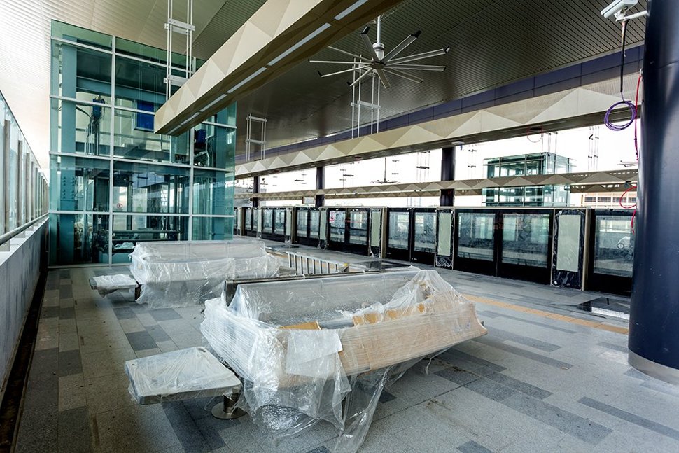 The chairs, big fans and platform screen doors already installed inside the Kota Damansara Station. (Jun 2016)