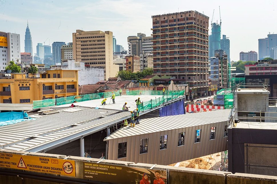 Ongoing roofing works of the Pasar Seni MRT Station. (Mar 2017)