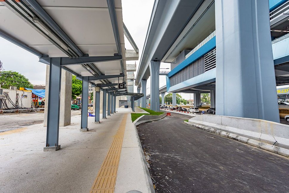 Final road works at the passenger drop-off area at the Taman Mutiara Station. Feb 2017